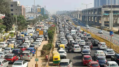 bengaluru traffic congestion on roads owing to 15th edition of aero india 2025