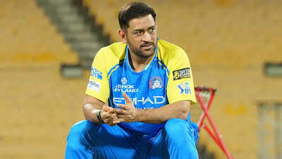 dhoni 1104 ipl