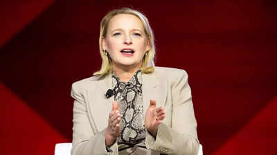 accenture ceo julie sweet on corporate america problem all the data is showing companies are investing in ai but