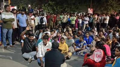 after the incident the victims parents relatives and members of the public staged a protest on sulur road from friday night until early saturday