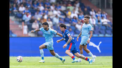 bfc vs mcfc 2jpg