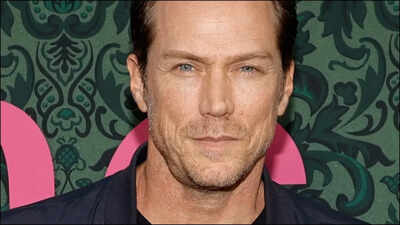 jason lewis