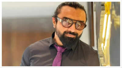 ajaz khan