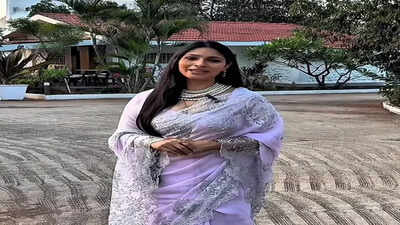 tanishaa mukerji gives glimpse of grandmother shobna samarths heritage house where mother tanuja spent entire childhood